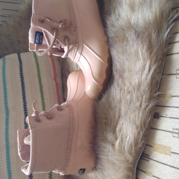 Sperry Pink Saltwater Boots - Picture 4 of 8